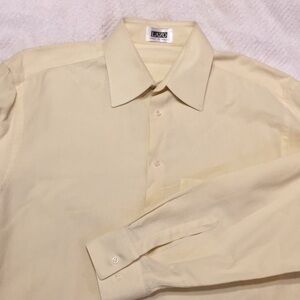 Men’s shirt.